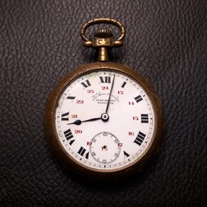 Marguerite-Sitthy-Bijouterie-Blois-41-reparation-transformation-horlogere-montre-à-gousset